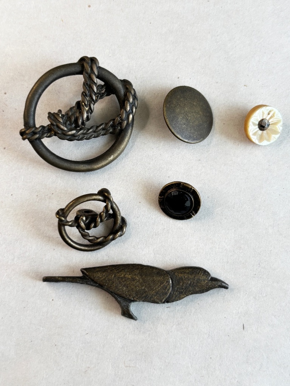 Britex Designer Button Lot 5 Shank Buttons + Bird Embellishment + Sewing